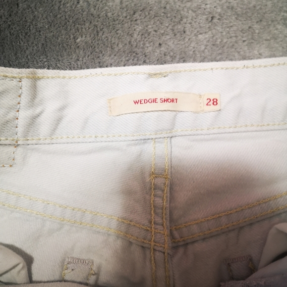 Levi's White Distressed Denim Wedgie Shorts - Picture 4 of 4